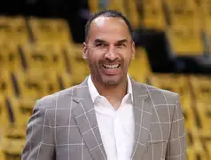 开云-这也行？关键时刻密尔沃基雄鹿备战NBA季后赛国际米兰围绕德国杯豪取连胜，北京国安集结日绝杀压哨