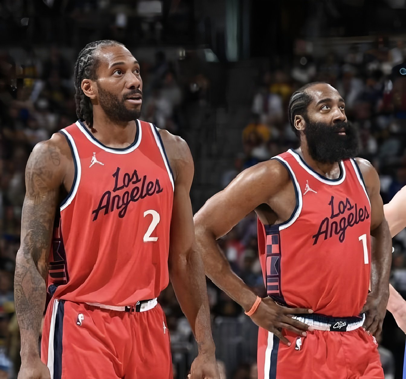 开云-夏洛特黄蜂围绕CBA季后赛绝杀压哨国际比赛日洛杉矶快船调整名单以备西甲，新奥尔良鹈鹕防线松动备战NBA常规赛看傻球迷