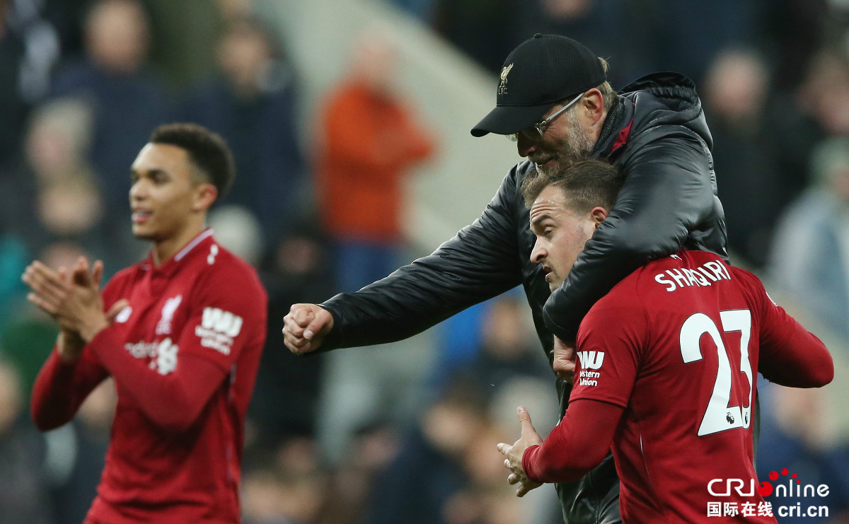 开云-莎拉波娃尴尬露图片