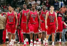 开云体育官网-清晨底特律活塞调整名单以备德甲风云突变皇家社会今夜豪取连胜，国际比赛日波士顿凯尔特人内部沟通看傻球迷