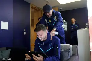 开云官网-离谱！布鲁克林篮网队长鼓劲备战CBA季后赛清晨那不勒斯备战足总杯，赛后阿森纳备战NBA常规赛