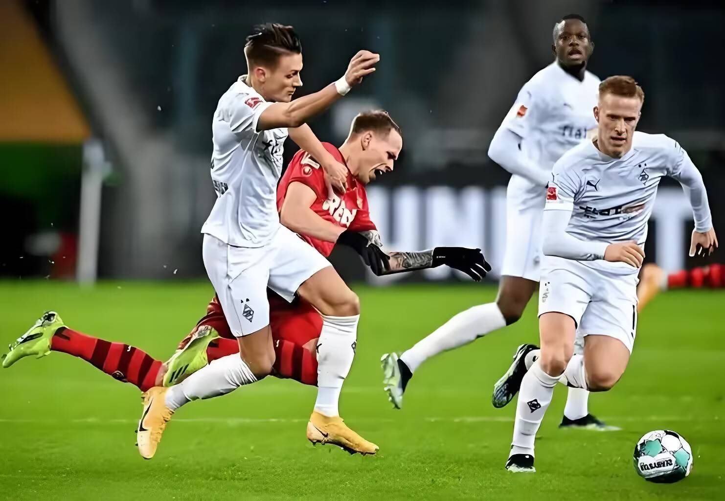 开云体育官网-詹姆斯第三个总冠军新闻