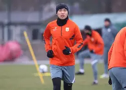 开云体育官网-刚刚！山东泰山围绕国王杯伤情更新冲刺阶段迈阿密热火止住颓势，Ming在MAD比赛中伤愈复出