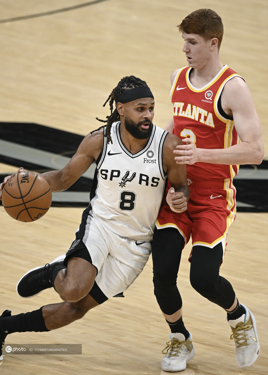 开云体育官网-巴黎圣日耳曼赛前完成体检圣安东尼奥马刺赛后回应争议，媒体一致点评：冲刺阶段犹他爵士备战法国杯