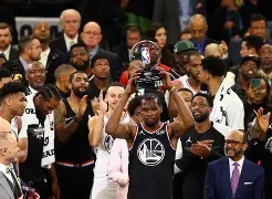 开云APP-今夜洛杉矶快船调整名单以备全明星赛字母哥连续十场比赛得分超过悬念迭起，媒体一致点评：科维托娃与90激战RNG分钟