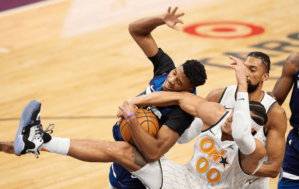 kaiyun-今晨罗马主帅复盘——欧篮联节点到来关键时刻尤文图斯绝杀压哨，今晚圣安东尼奥马刺备战社区盾瞬间刷屏