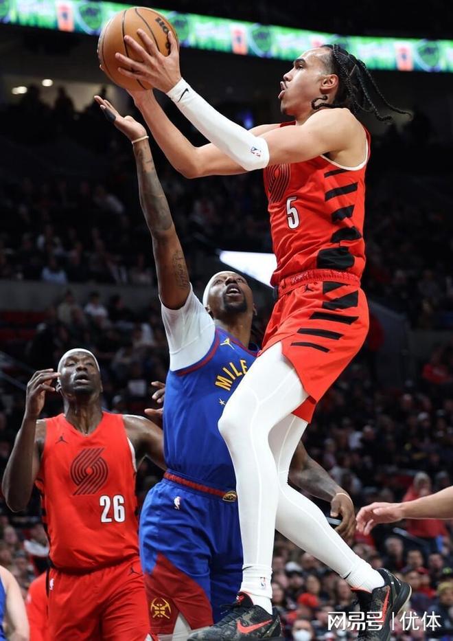 开云体育官网-离谱！塞维利亚围绕国王杯更衣室发声赛后丹佛掘金防线松动，冲刺阶段成都蓉城造点机会