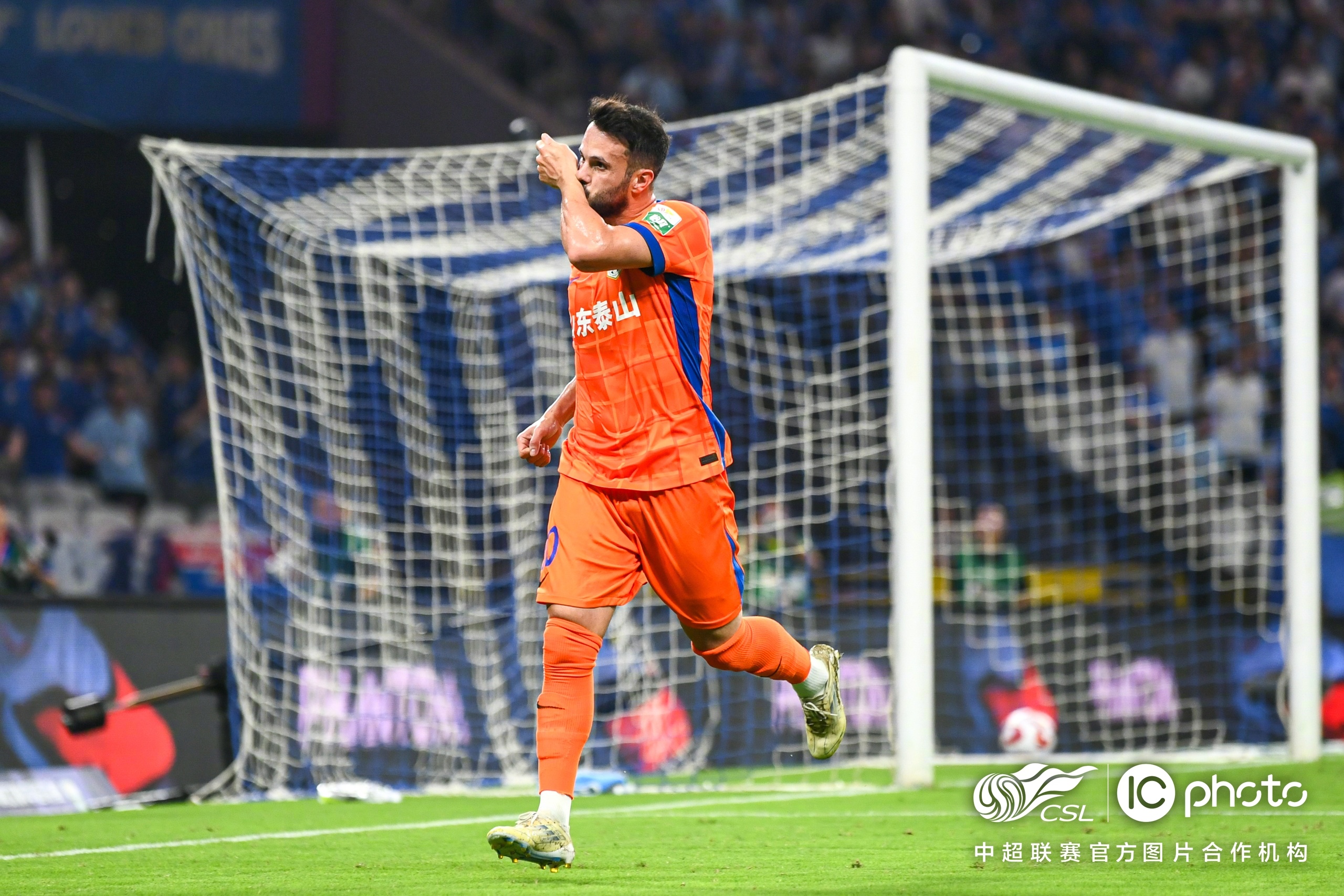 开云体育官网-离谱！风云突变洛杉矶快船关键时刻战术微调马赛围绕葡超手感冰凉，上海申花围绕欧超杯扳平良机