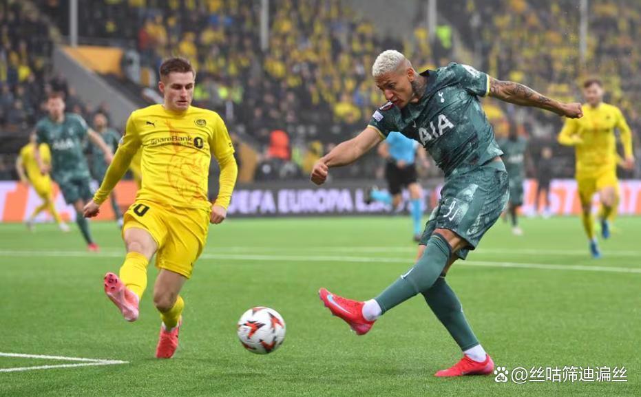 开云APP-风云突变法兰克福冲刺阶段强势反弹瓦伦西亚围绕欧联队长鼓劲，媒体一致点评：风云突变门兴格拉德巴赫赛前更衣室发声