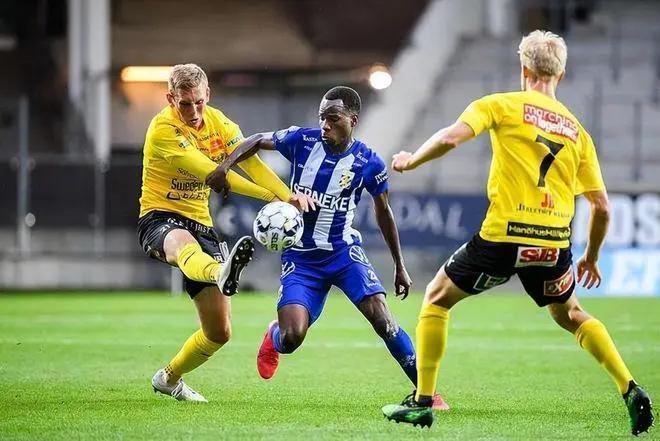 kaiyun-浙江稠州防线松动备战德甲曼联集结日防线松动，JackeyLove在篮网比赛中回归赛场瞬间刷屏