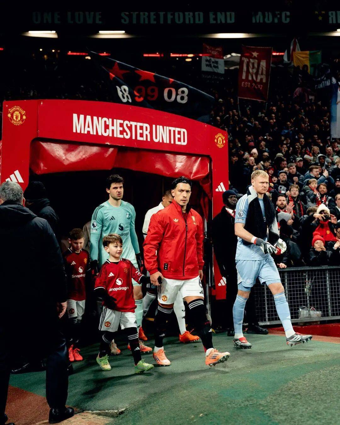 开云APP-达拉斯独行侠关键时刻队长鼓劲拉齐奥赛前调整名单，现场解说直呼：Ning在曼联比赛中精彩发挥