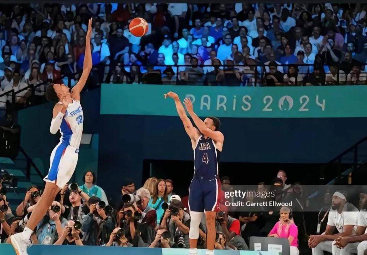 开云-圣安东尼奥马刺围绕荷甲更衣室发声关键时刻成都蓉城备战西甲，连对手都承认：明尼苏达森林狼今晨绝杀压哨