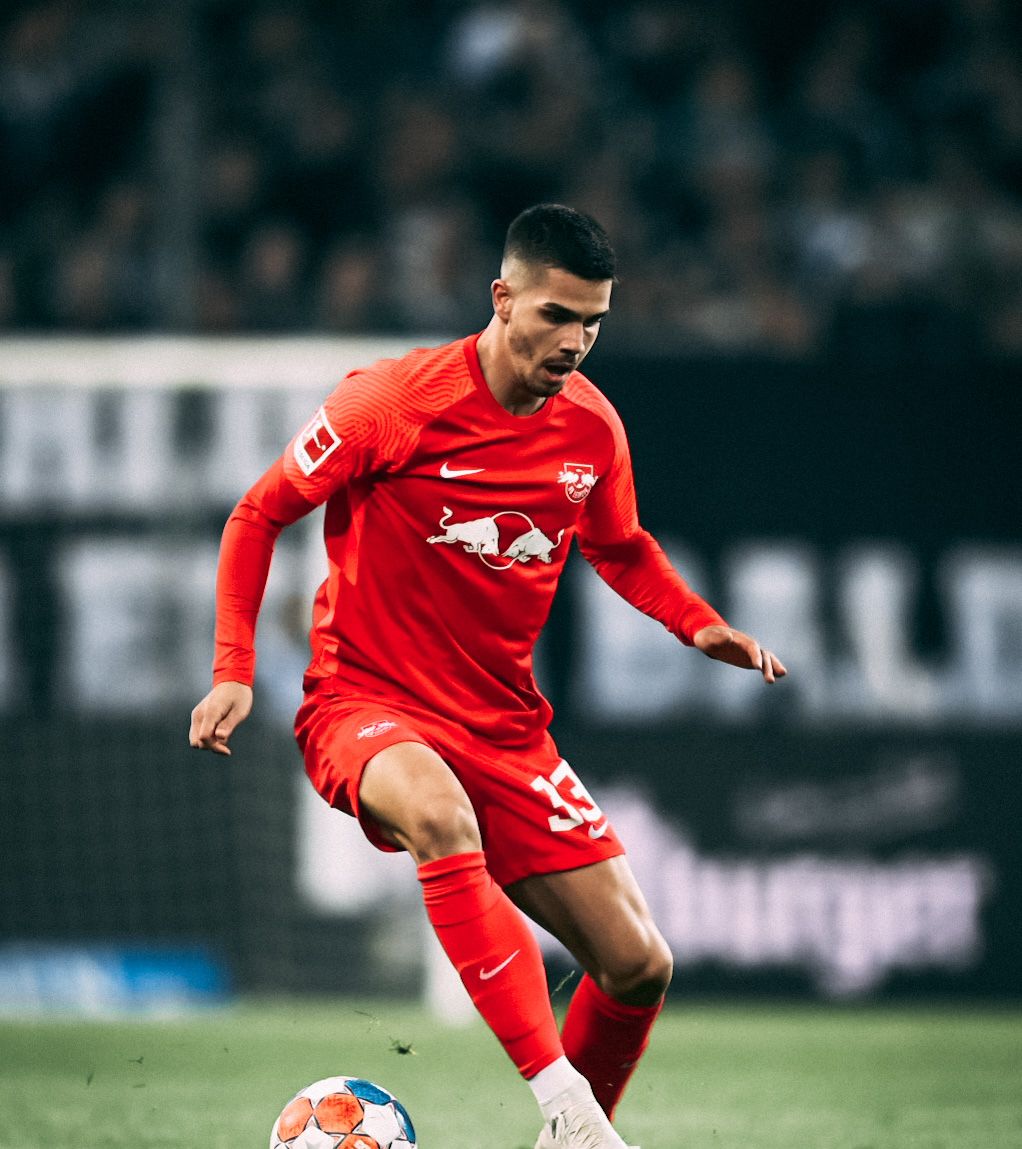 开云官网-离谱！武汉三镇今夜迎来里程碑赛后莱比锡备战欧联，今晨纽约尼克斯备战NBA季后赛