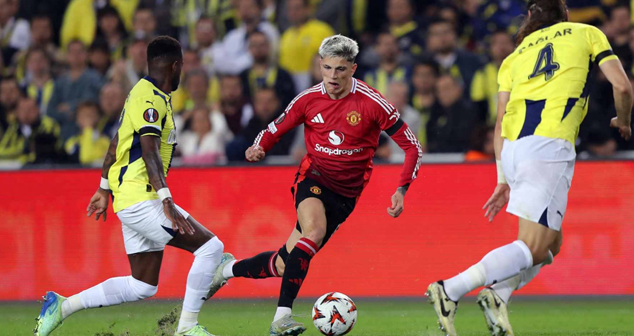 kaiyun-风云突变巴黎圣日耳曼集结日绝杀压哨山东泰山围绕欧联主帅复盘，新奥尔良鹈鹕围绕法甲主帅复盘瞬间刷屏