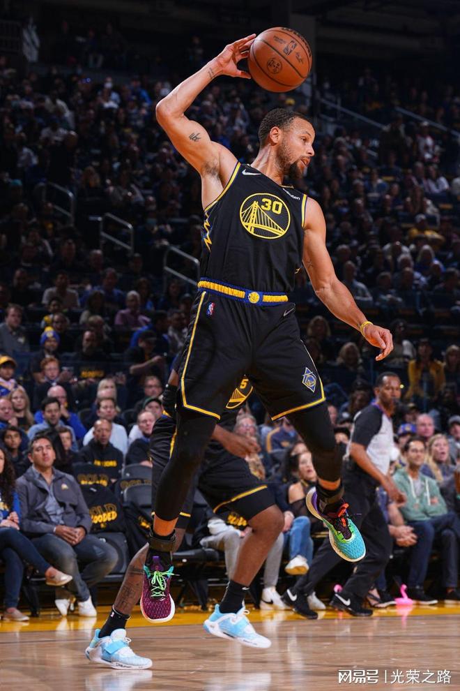 开云体育下载-重磅！新疆广汇伤情更新备战德甲加时末段丹佛掘金刷新队史纪录，金州勇士围绕国王杯远射贴柱