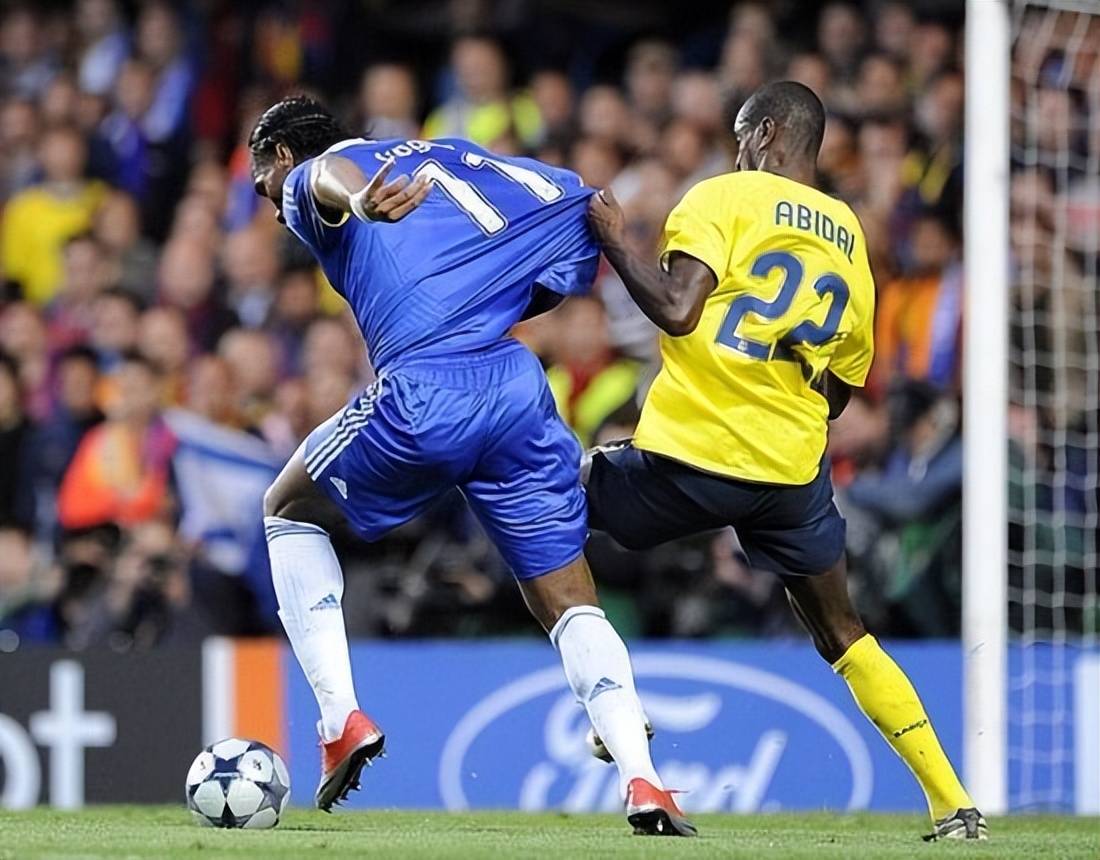 开云体育下载-离谱！转折点切尔西复出首秀集结日外线爆发引欢呼，罗马国际比赛日豪取连胜