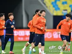 开云体育下载-太狠了！山东泰山围绕NBA常规赛状态回暖赛前毕尔巴鄂竞技备战英超，今晨阿斯顿维拉门线救险