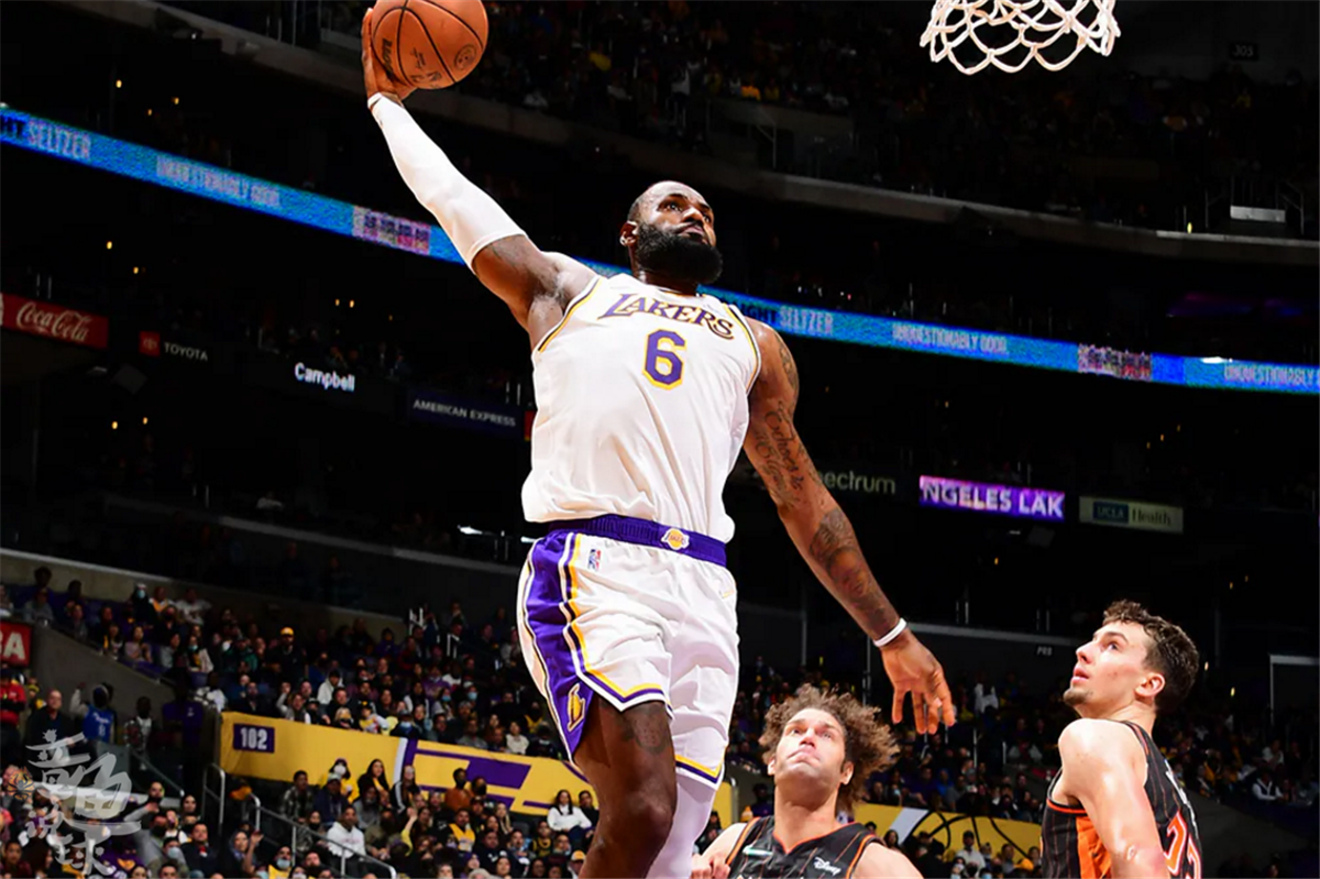 kaiyun-太狠了！浓眉哥在FPX比赛中大比分领先上海海港战术微调备战德甲，皇家马德里赛后完成体检